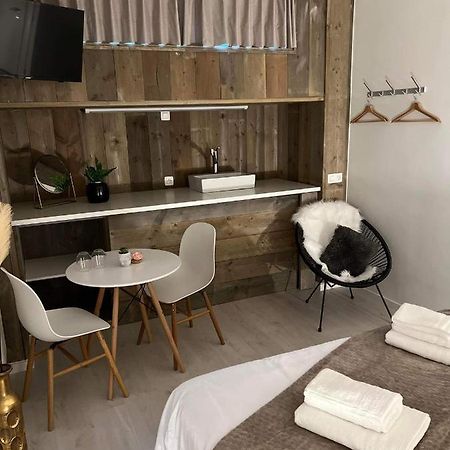 Ruime luxe kamer in centrum Brugge met badkamer! Buitenkant foto