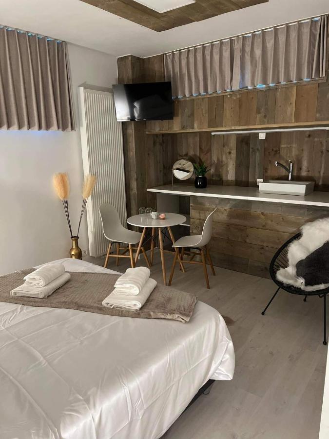 Ruime luxe kamer in centrum Brugge met badkamer! Buitenkant foto