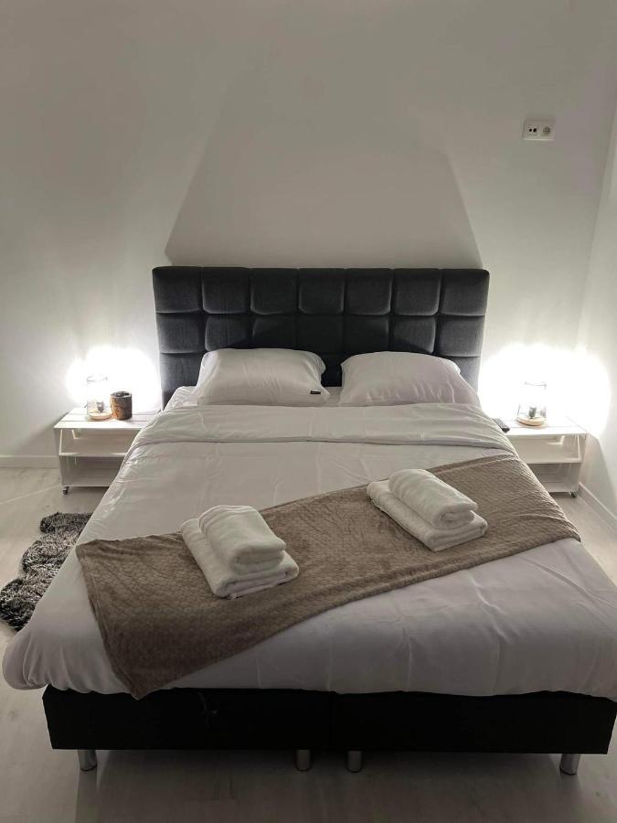 Ruime luxe kamer in centrum Brugge met badkamer! Buitenkant foto